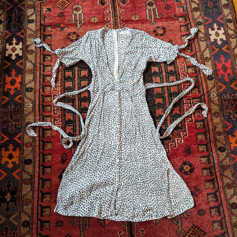 Faithfull the Brand "Nina" V-neck Midi Dress size S
